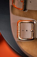 Detail koženej zdravotnej obuvi LEON