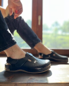 Pánska uzavretá obuv s pamäťovou penou